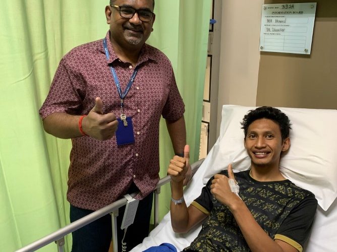 Dokter Shankar Berhasil Operasi Hernia Kepada Atlit Bola Kaki MUFC